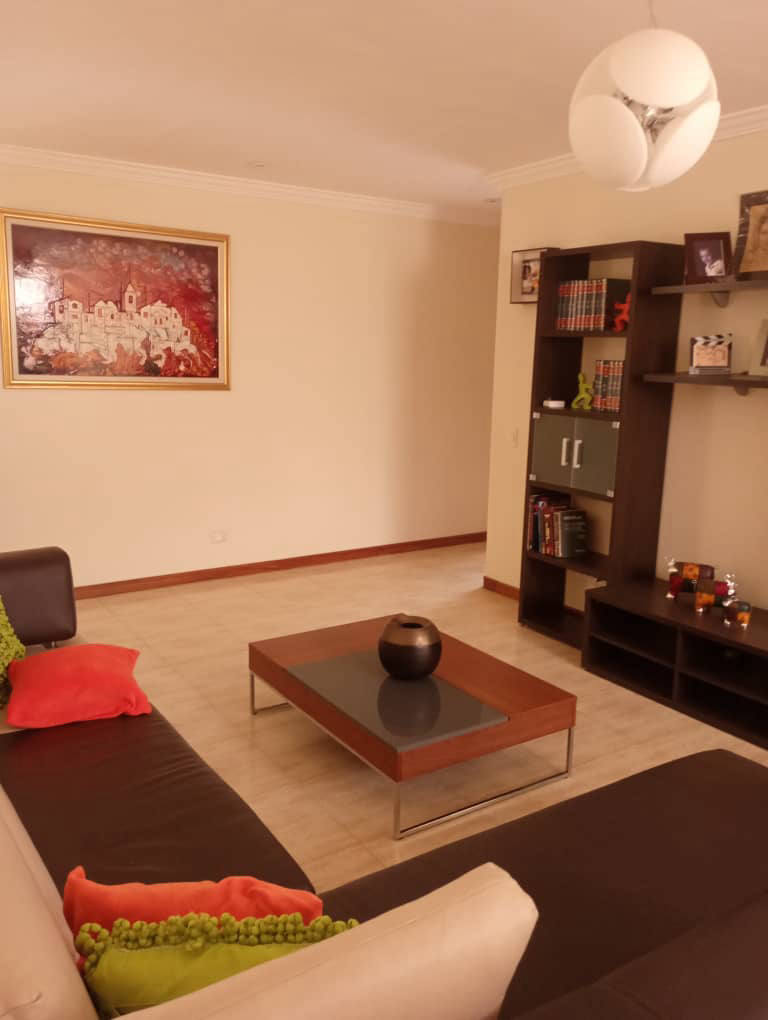 Будинок, 4306 м², 360 000$ — FAKTOR
